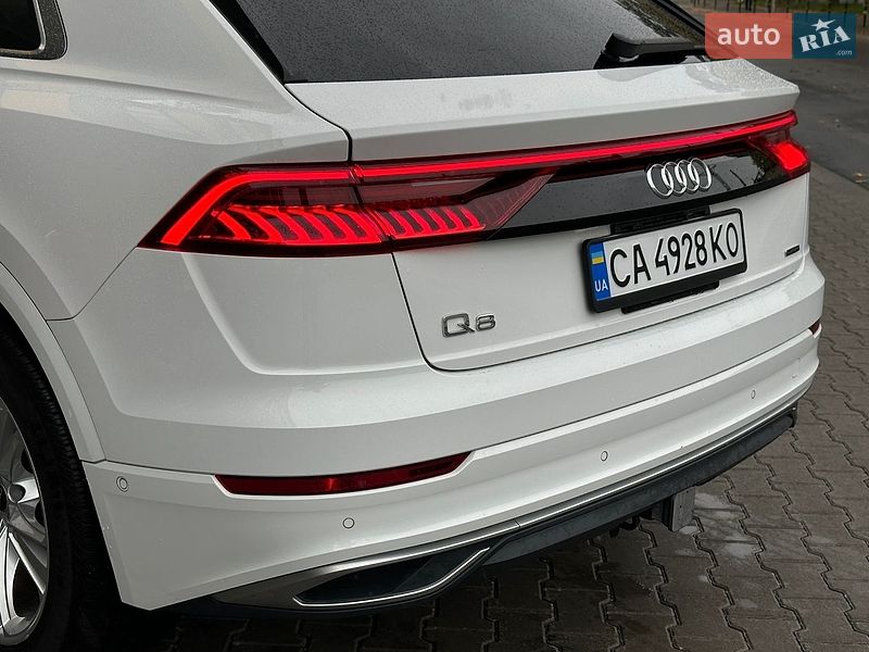 Внедорожник / Кроссовер Audi Q8 2021 в Киеве