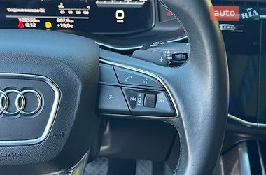 Внедорожник / Кроссовер Audi Q8 2021 в Киеве