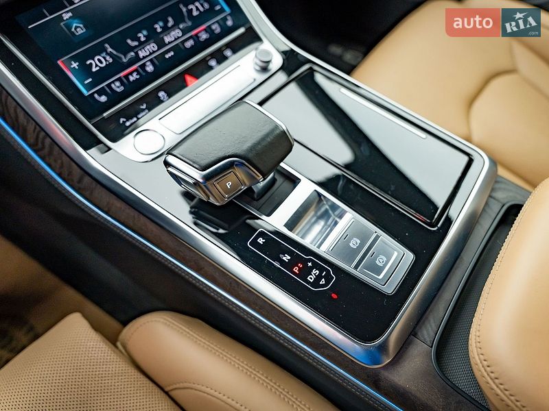 Внедорожник / Кроссовер Audi Q8 2019 в Киеве
