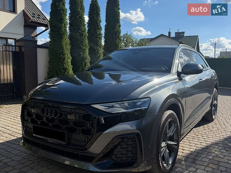2026 Audi Q8, VIN WAUZZZF16TD032043:plate — фото 1 (autoria)