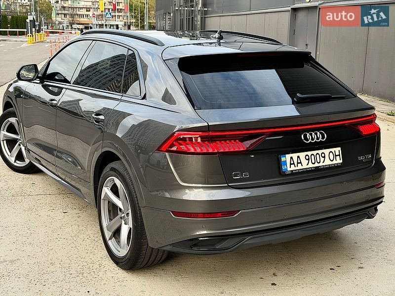 Позашляховик / Кросовер Audi Q8 2020 в Києві