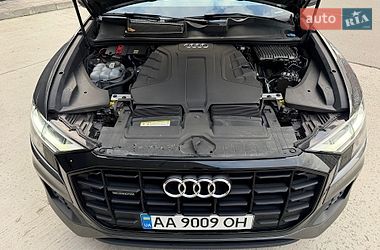 Позашляховик / Кросовер Audi Q8 2020 в Києві