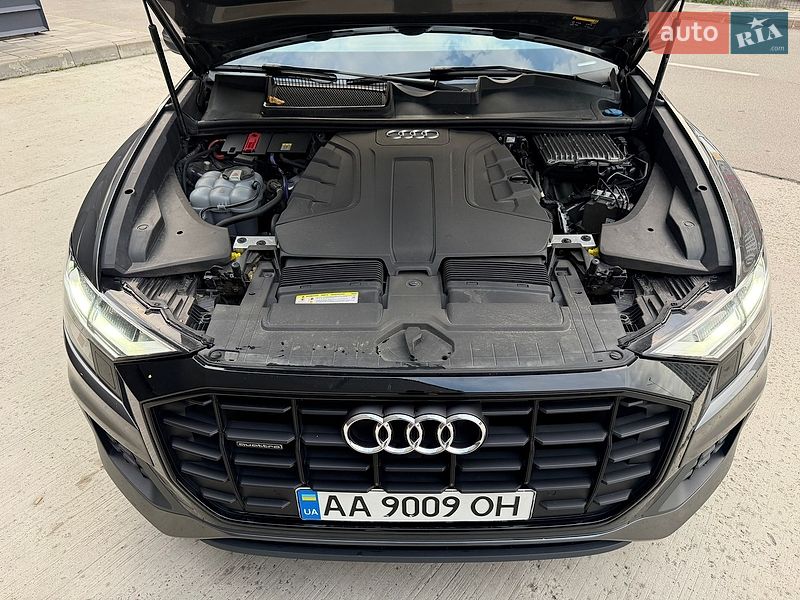 Позашляховик / Кросовер Audi Q8 2020 в Києві