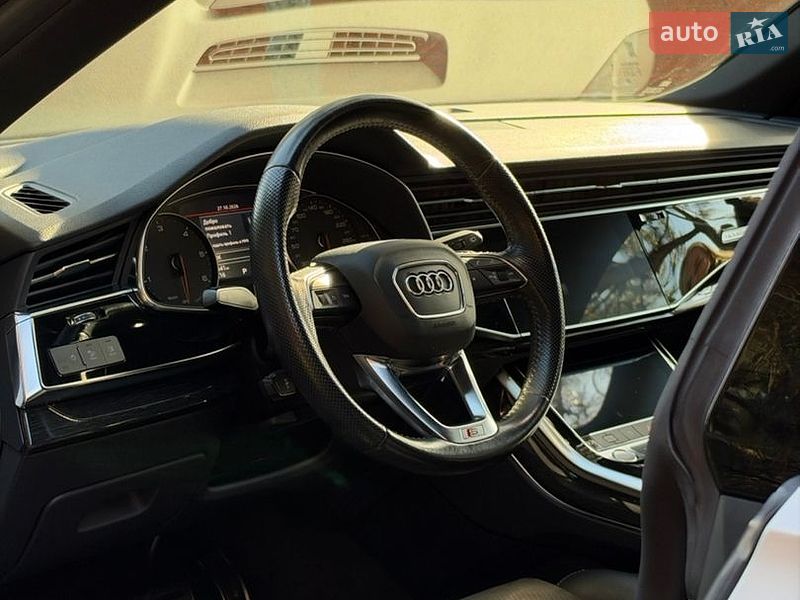 Внедорожник / Кроссовер Audi Q8 2019 в Днепре