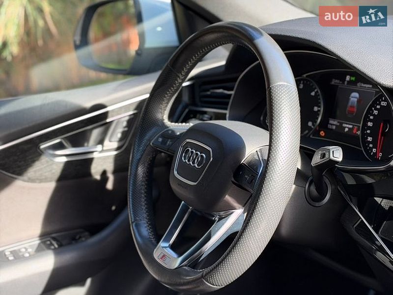 Внедорожник / Кроссовер Audi Q8 2019 в Днепре