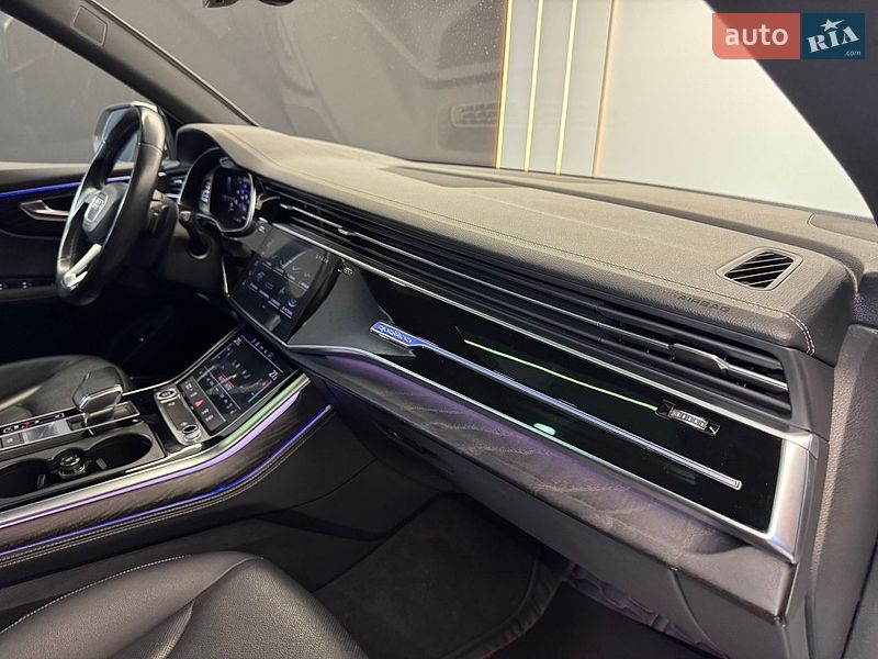 Внедорожник / Кроссовер Audi Q8 2022 в Одессе