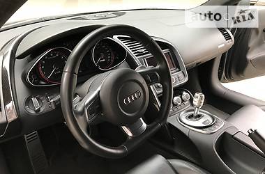 Купе Audi R8 2010 в 