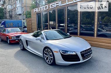Кабріолет Audi R8 2011 в 