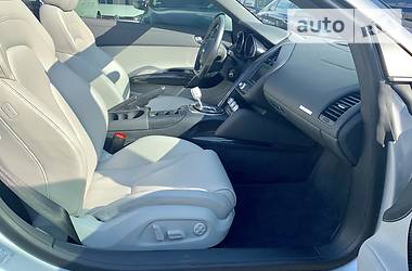 Кабріолет Audi R8 2011 в 