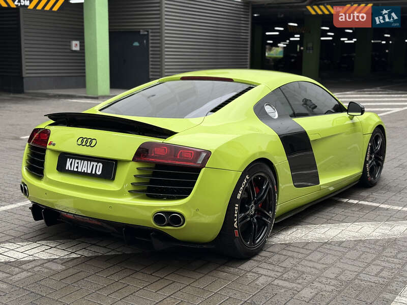 Купе Audi R8 2008 в Киеве