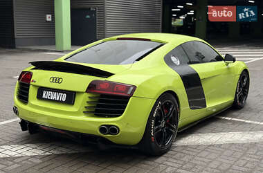 Купе Audi R8 2008 в 