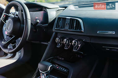 Купе Audi R8 2022 в 