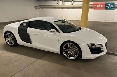 Купе Audi R8 2008 в 