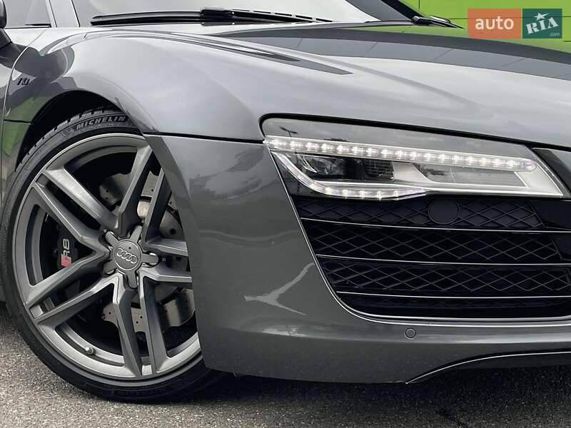 Купе Audi R8 2013 в Киеве