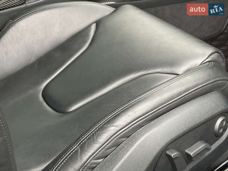 Купе Audi R8 2013 в Киеве