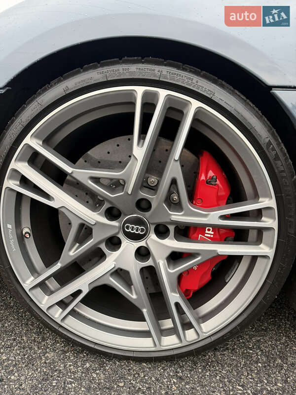 Родстер Audi R8 2020 в Дніпрі фото 33 Родстер Audi R8 2020 в Дніпрі