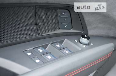 Купе Audi RS e-tron GT 2021 в 