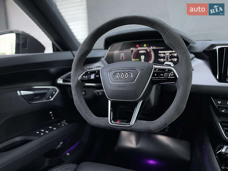 Купе Audi RS e-tron GT 2021 в Одесі