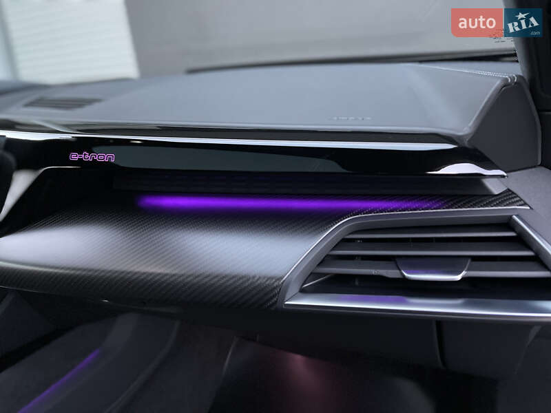 Купе Audi RS e-tron GT 2021 в Одесі