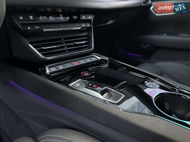 Купе Audi RS e-tron GT 2021 в Одесі
