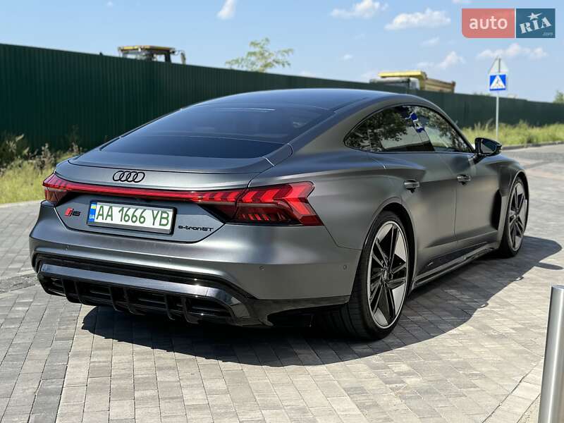 Купе Audi RS e-tron GT 2021 в Києві