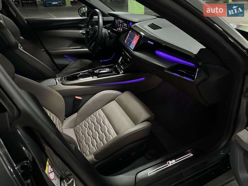 Купе Audi RS e-tron GT 2021 в Києві