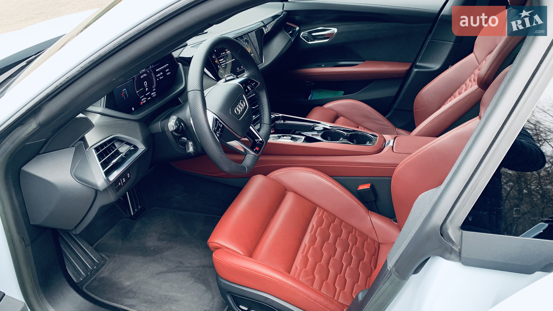 2023 Audi RS e-tron GT - мініатюра 10