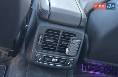 Купе Audi RS e-tron GT 2021 в 