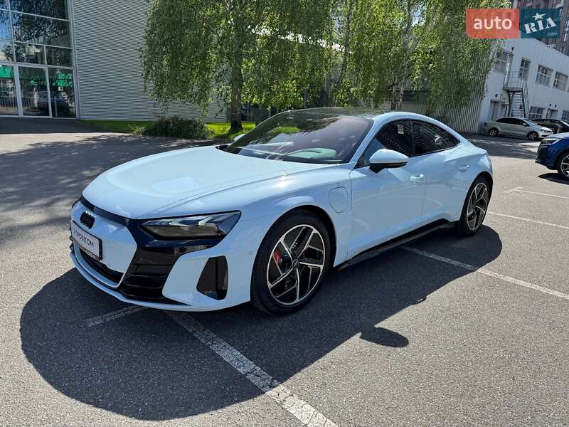 Купе Audi RS e-tron GT 2023 в Києві