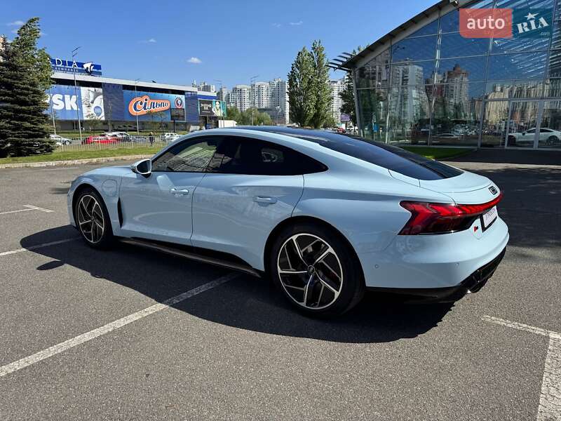 Купе Audi RS e-tron GT 2023 в Києві
