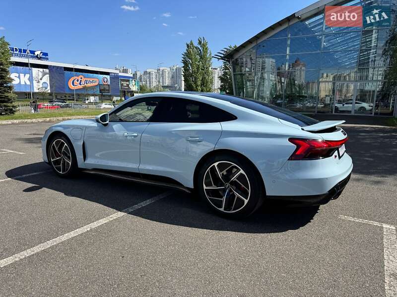 Купе Audi RS e-tron GT 2023 в Києві