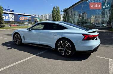 Купе Audi RS e-tron GT 2023 в 