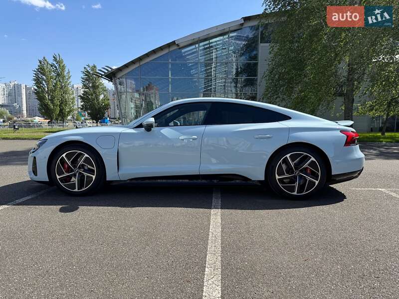 Купе Audi RS e-tron GT 2023 в Києві