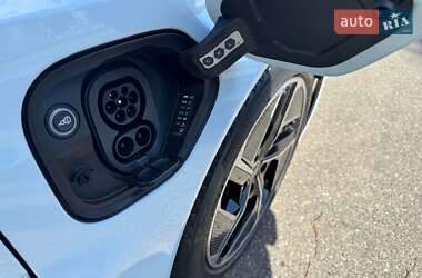 Купе Audi RS e-tron GT 2023 в 