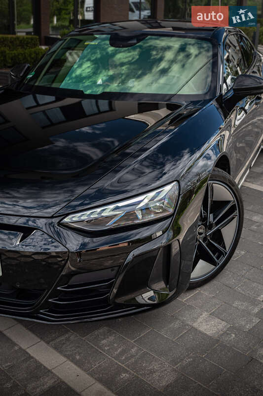 Купе Audi RS e-tron GT 2021 в Ужгороді