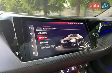 Купе Audi RS e-tron GT 2022 в 