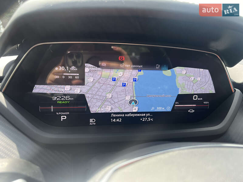 Купе Audi RS e-tron GT 2022 в Дніпрі