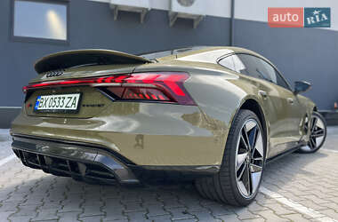 Купе Audi RS e-tron GT 2021 в 