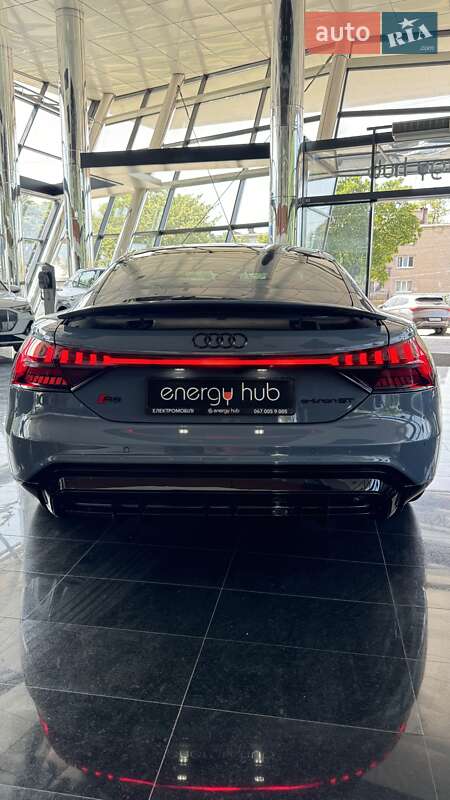 Купе Audi RS e-tron GT 2023 в Дніпрі