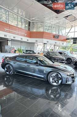 Купе Audi RS e-tron GT 2023 в Дніпрі