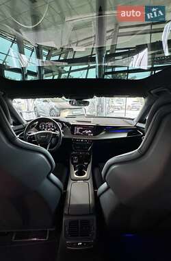 Купе Audi RS e-tron GT 2023 в 