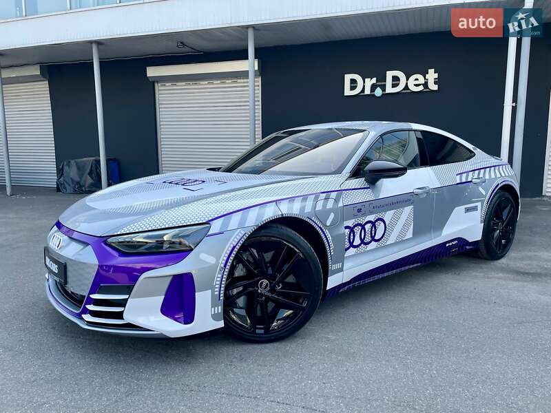 Купе Audi RS e-tron GT 2024 в Києві