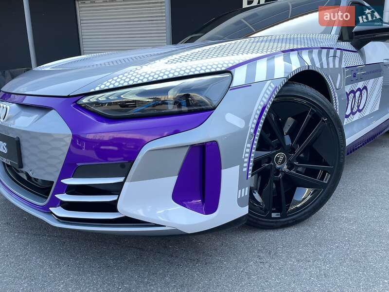 Купе Audi RS e-tron GT 2024 в Києві