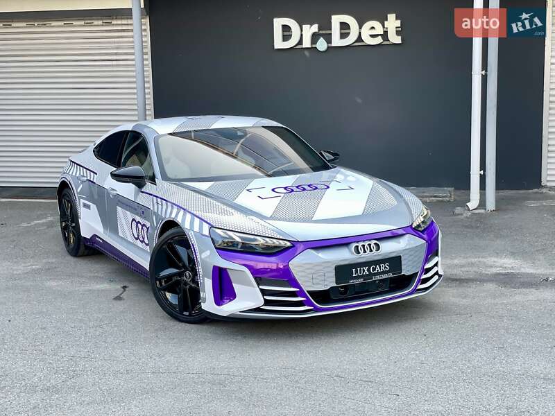 Купе Audi RS e-tron GT 2024 в Києві