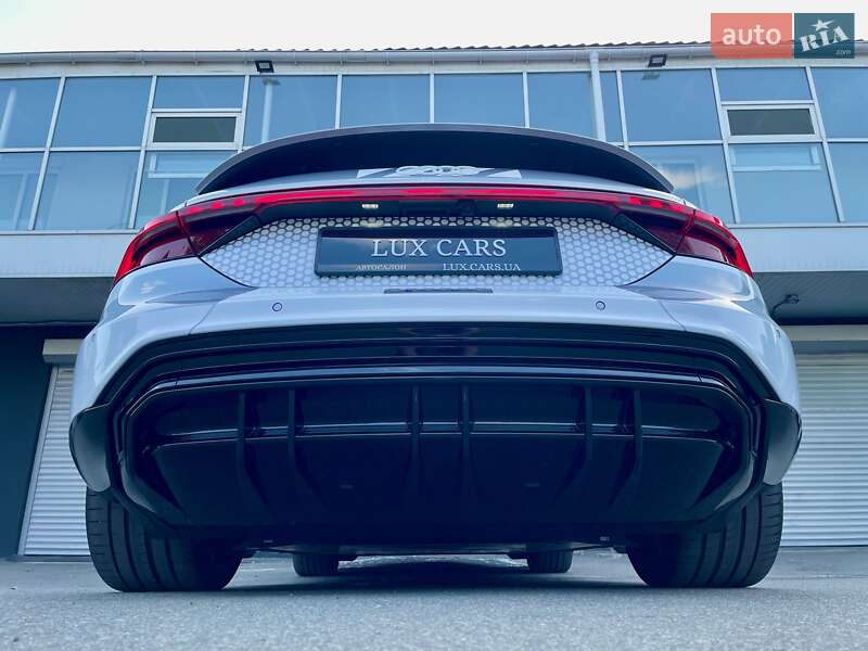 Купе Audi RS e-tron GT 2024 в Києві