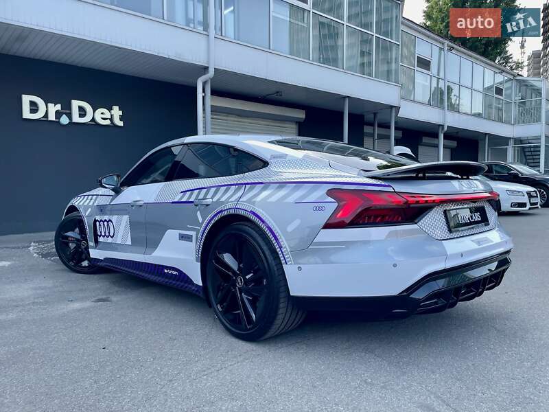 Купе Audi RS e-tron GT 2024 в Києві