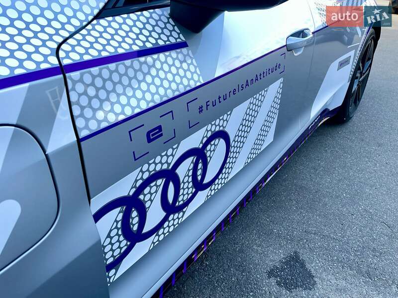 Купе Audi RS e-tron GT 2024 в Києві