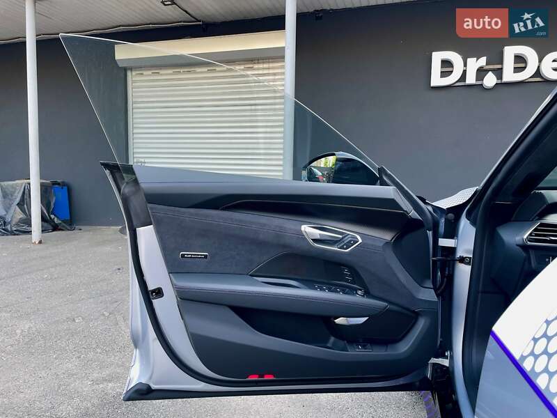 Купе Audi RS e-tron GT 2024 в Києві