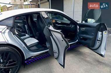 Купе Audi RS e-tron GT 2024 в 