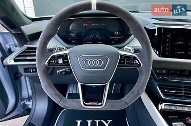 Купе Audi RS e-tron GT 2024 в 